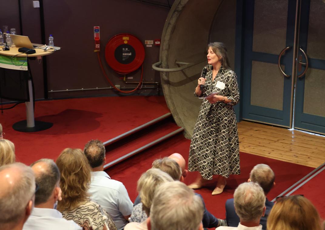 Anja Schouten, voorzitter van de Stuurgroep Krachtig  NHN en burgemeester van Alkmaar